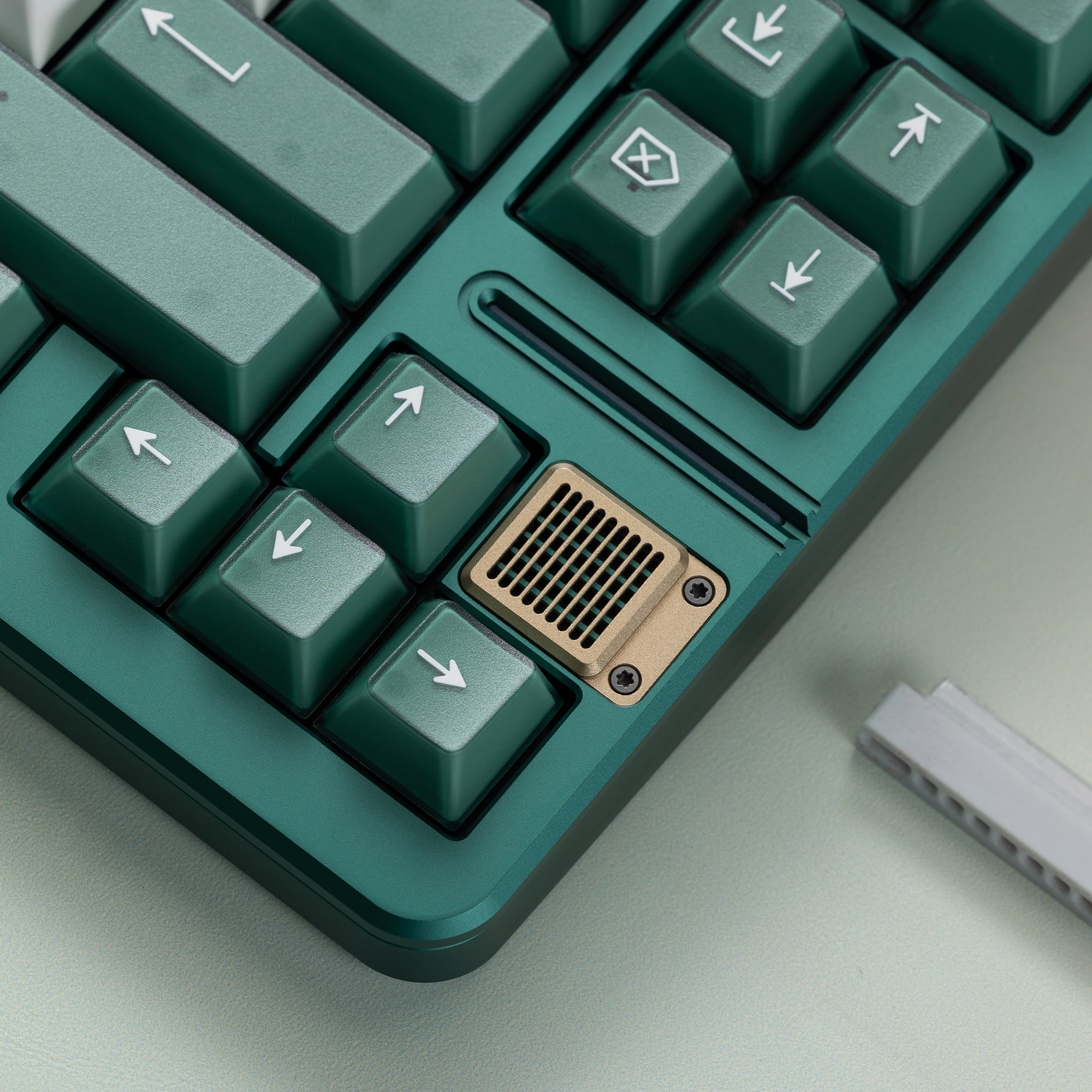 Keytanページ Ready To Use GT-80 Hotswap version with PBTfans TransGreen