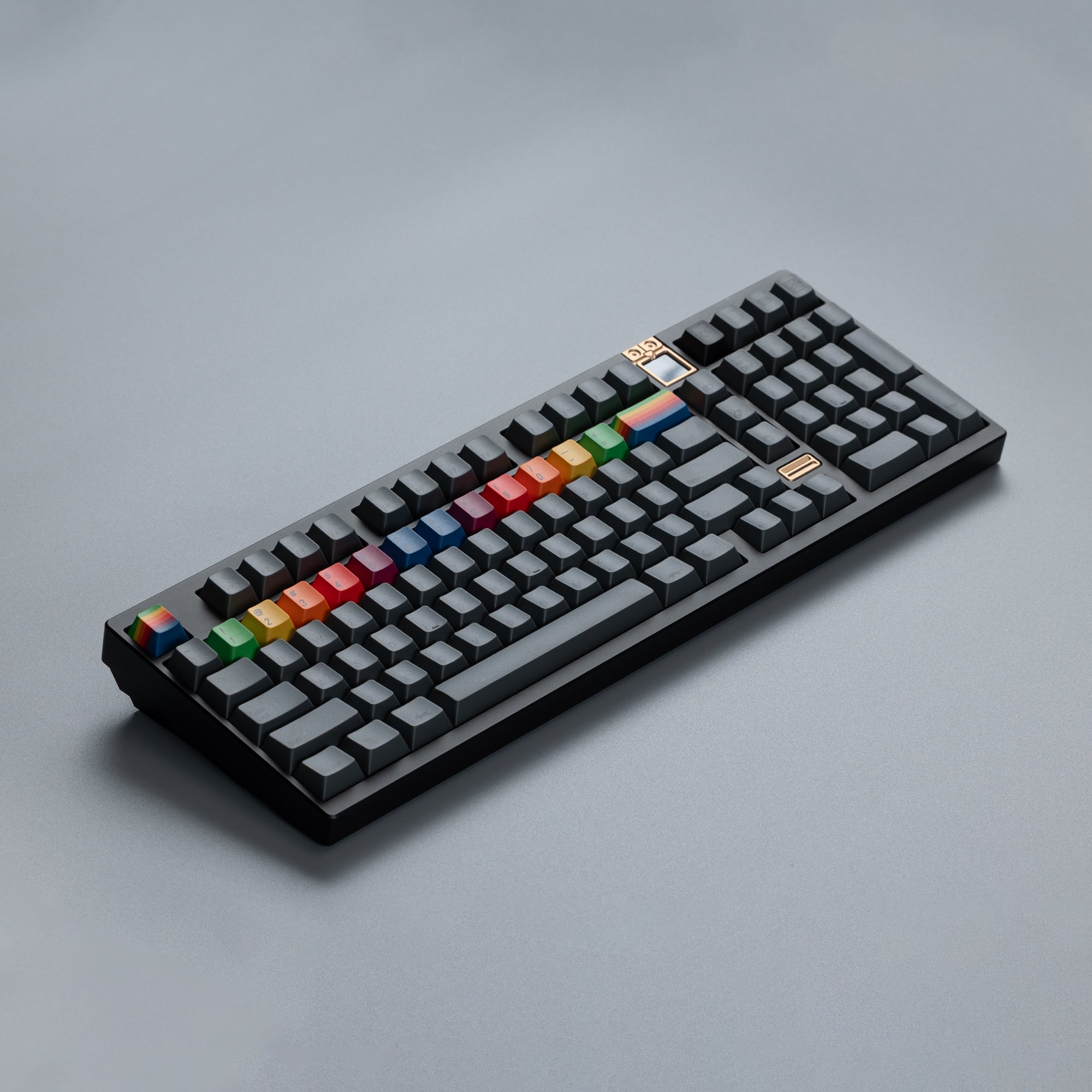 ブータン Ready to use Athena 1800 with PBTfans 1984 Dark – KBDfans
