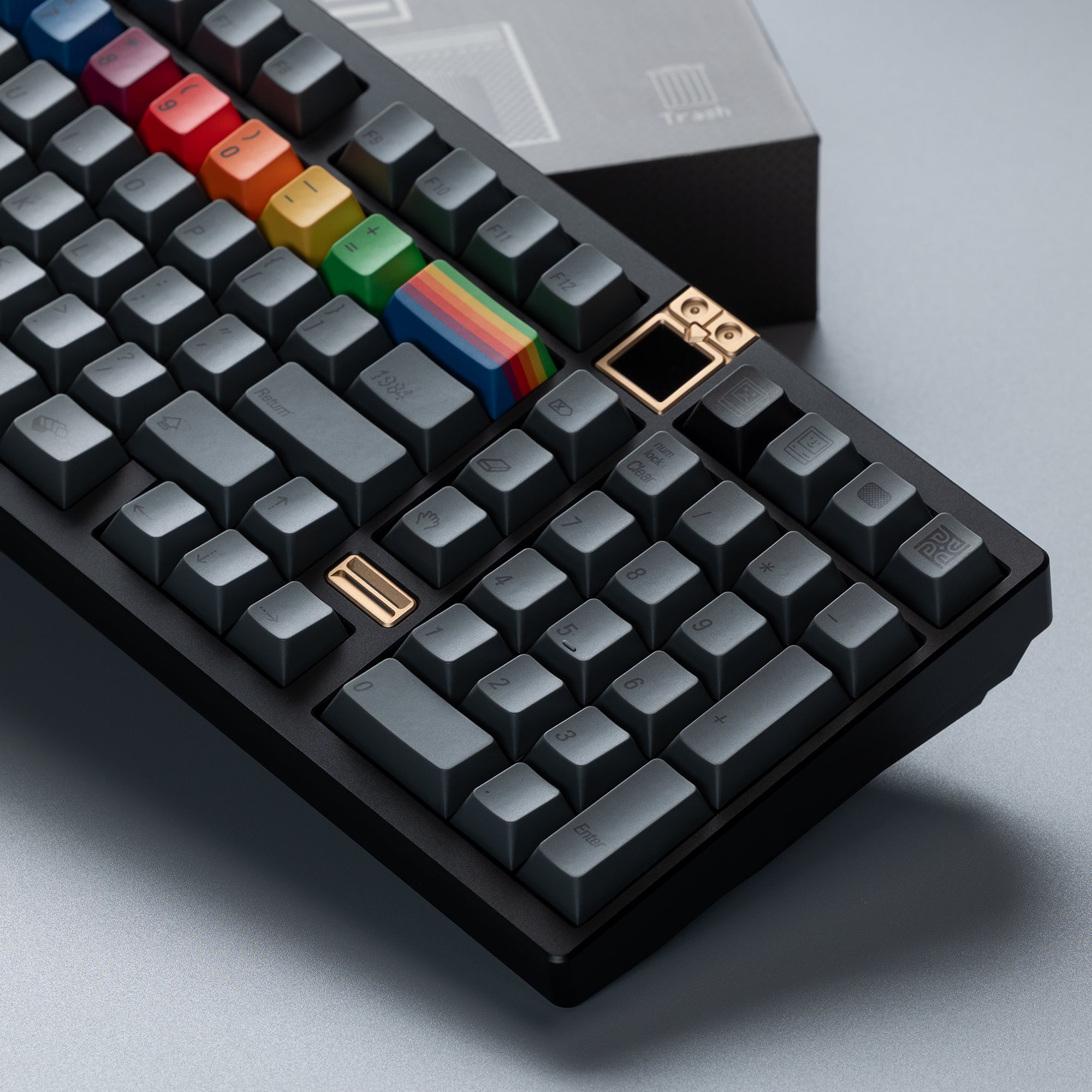 Ready to use Athena 1800 with PBTfans 1984 Dark – KBDfans