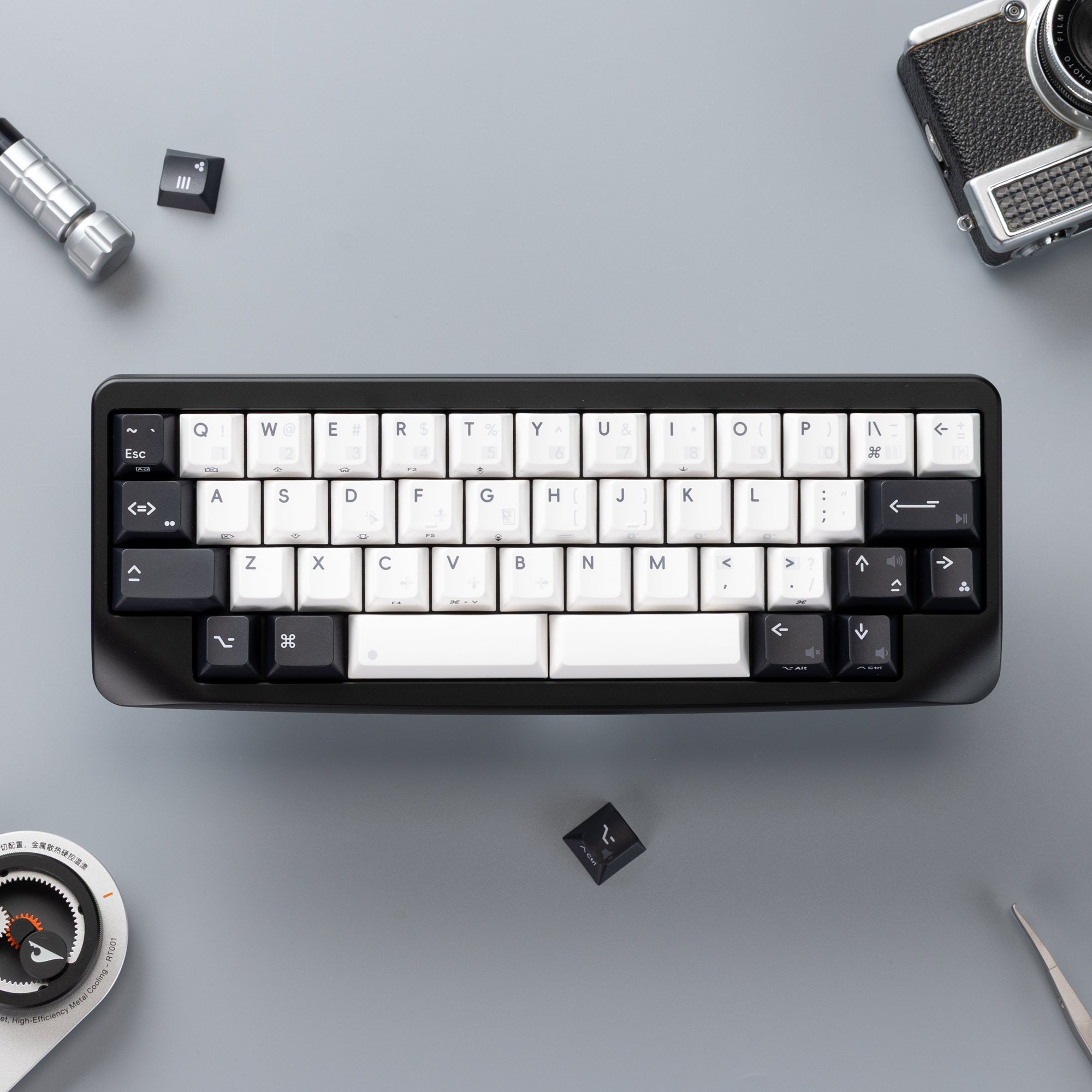 Ready to use Agar mini Dual-mode version with keycaps keyboard image