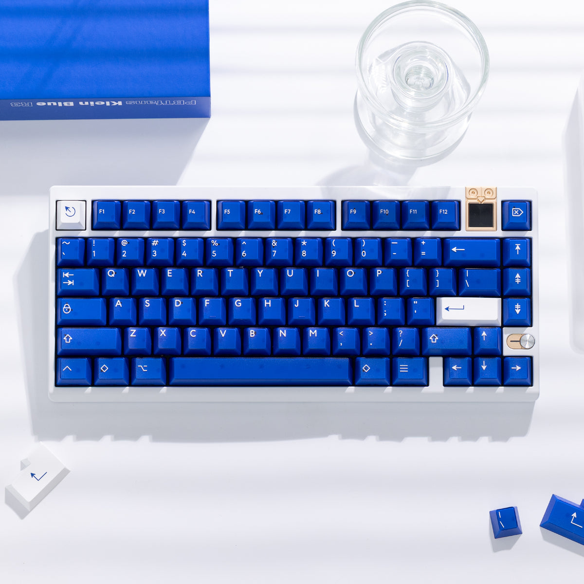 Athena 75 with PBTfans Klein Blue R3