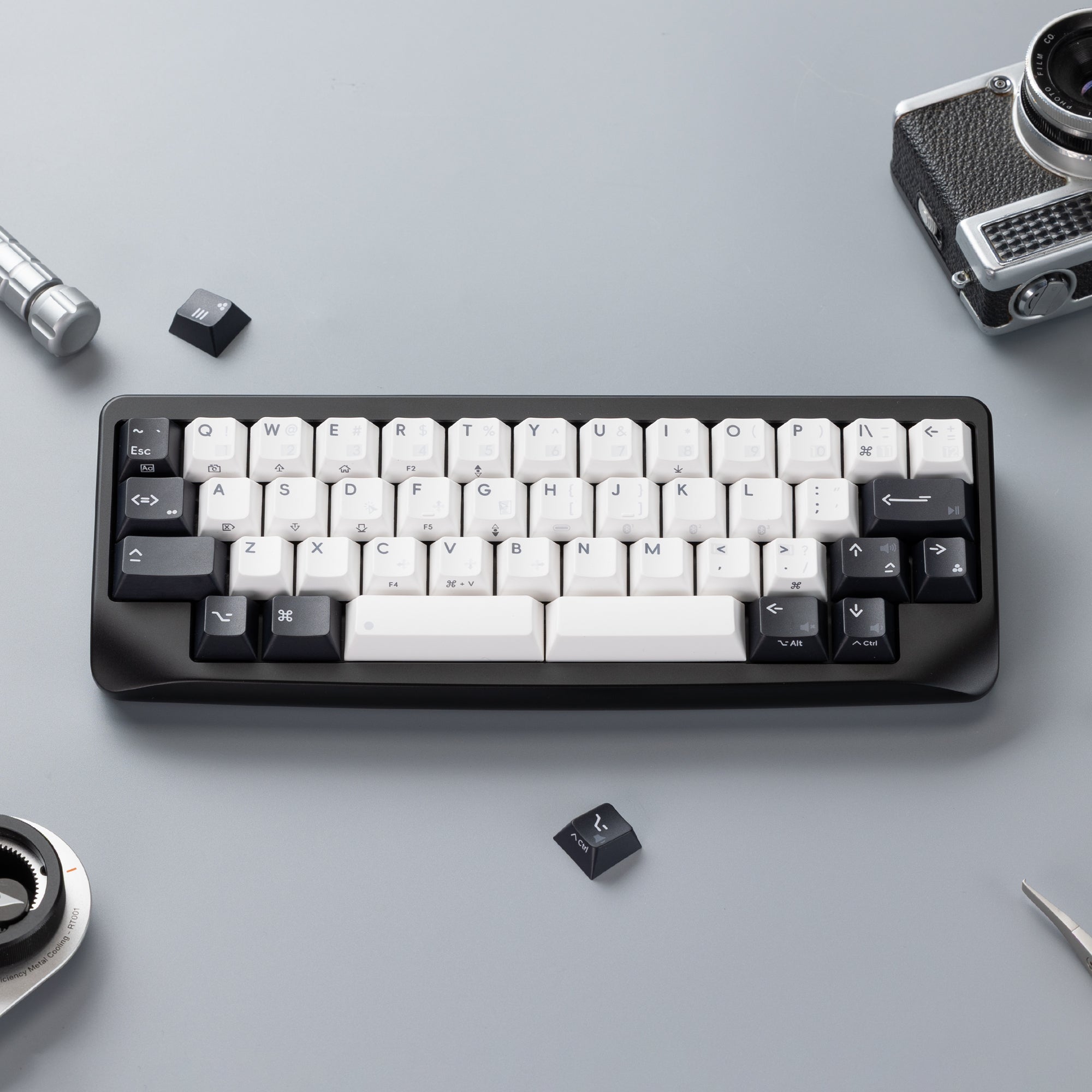 Ready to use Agar mini Dual-mode version with keycaps keyboard image