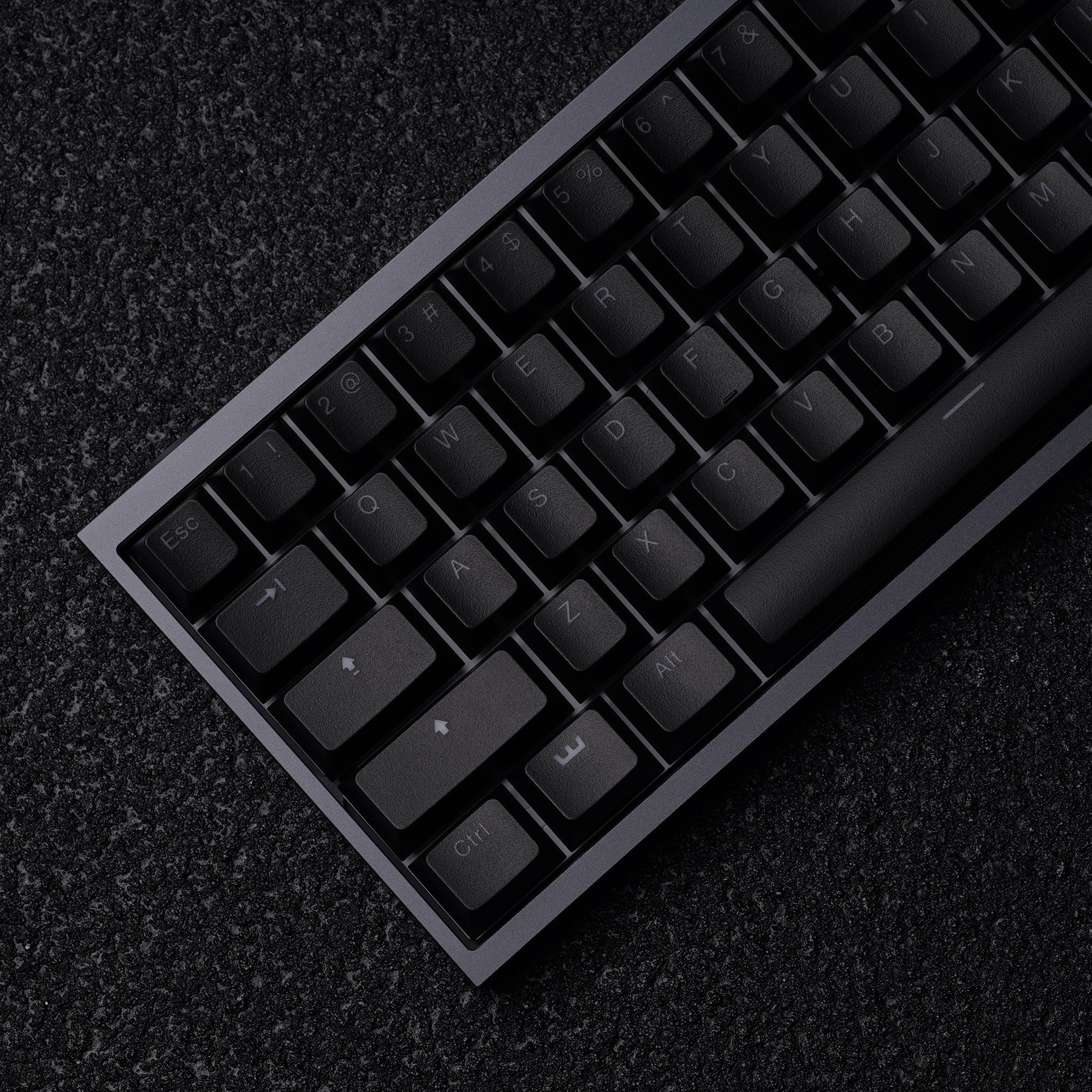 【新品未使用】tofu60 redux black真鍮のプレート付きになります