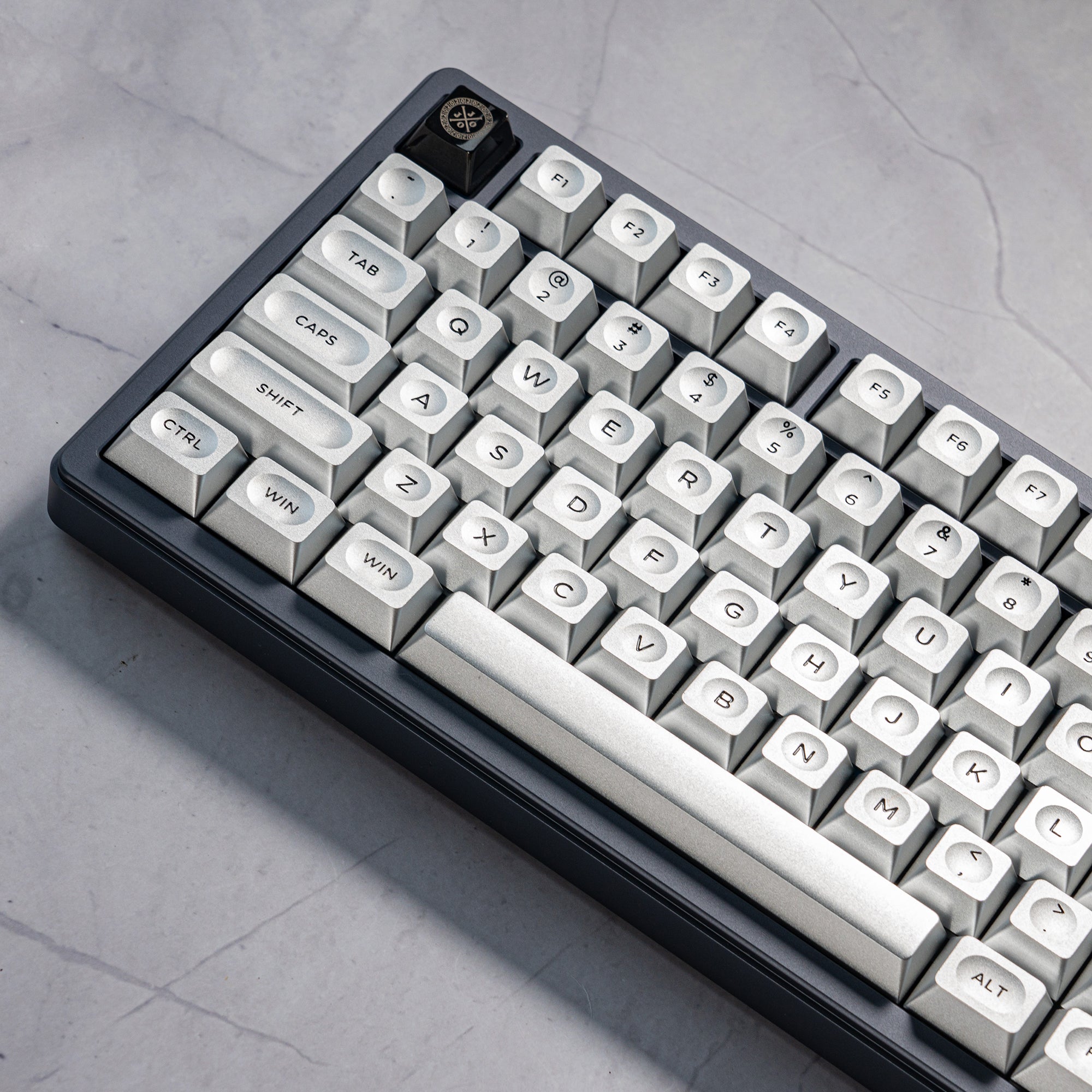 M75 keyboard image