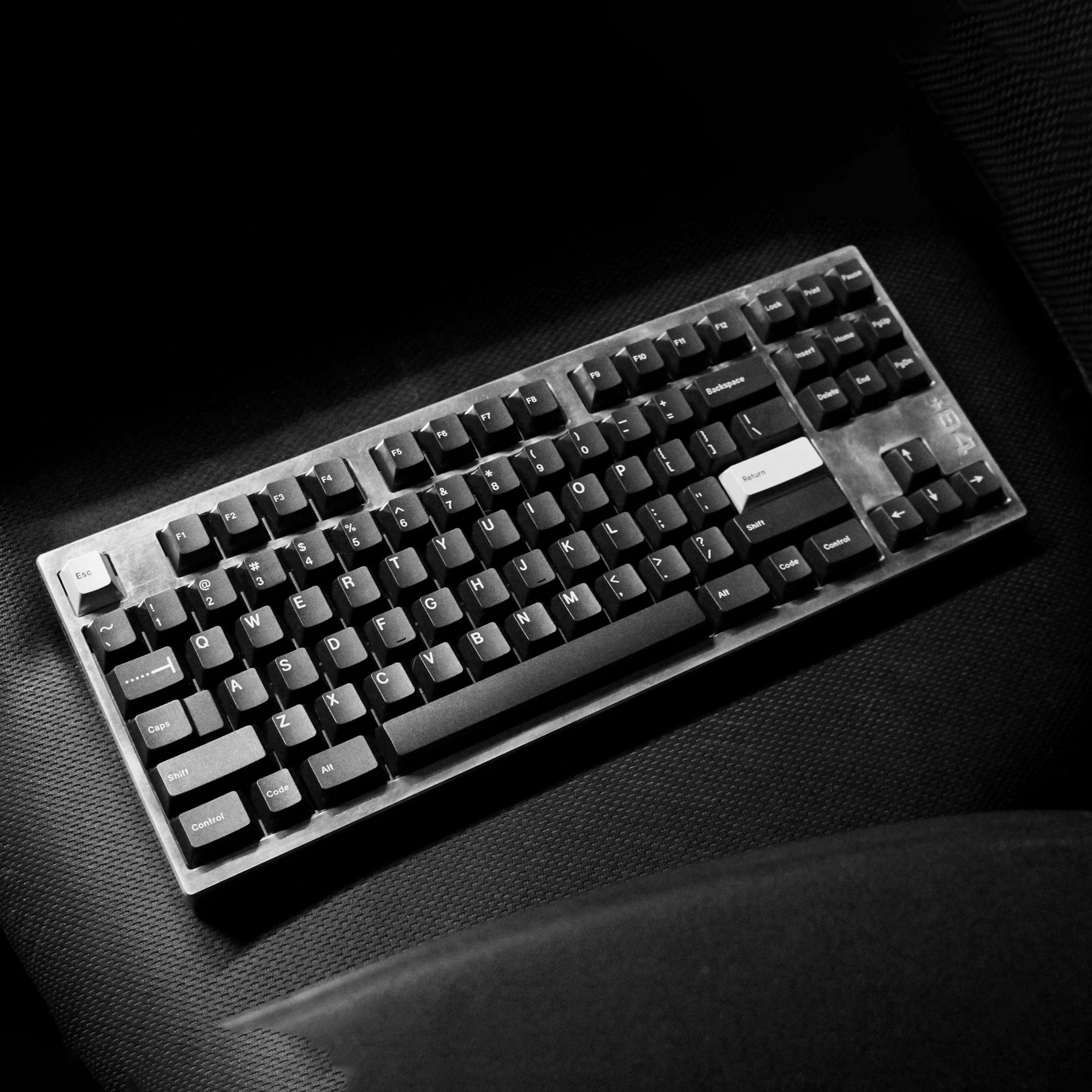 +84 Classic TKL keyboard image