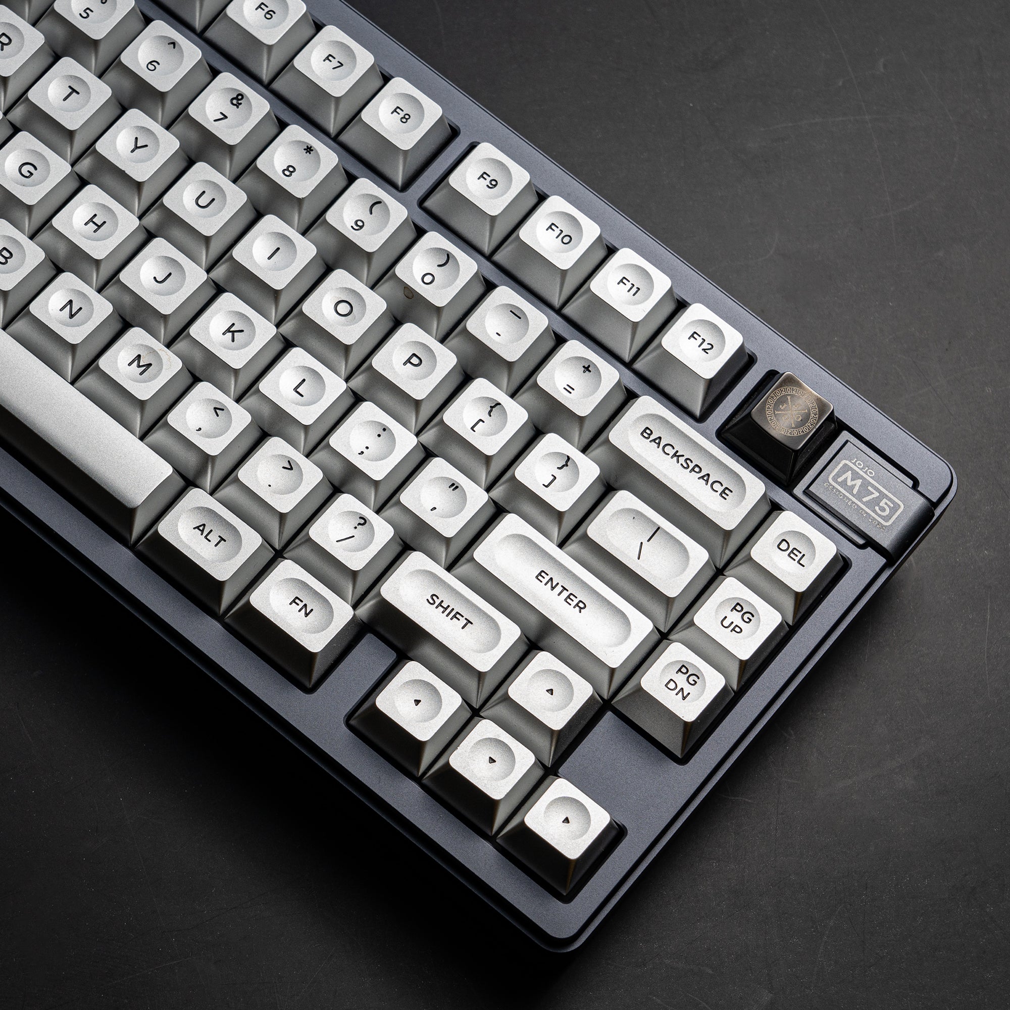 M75 keyboard image