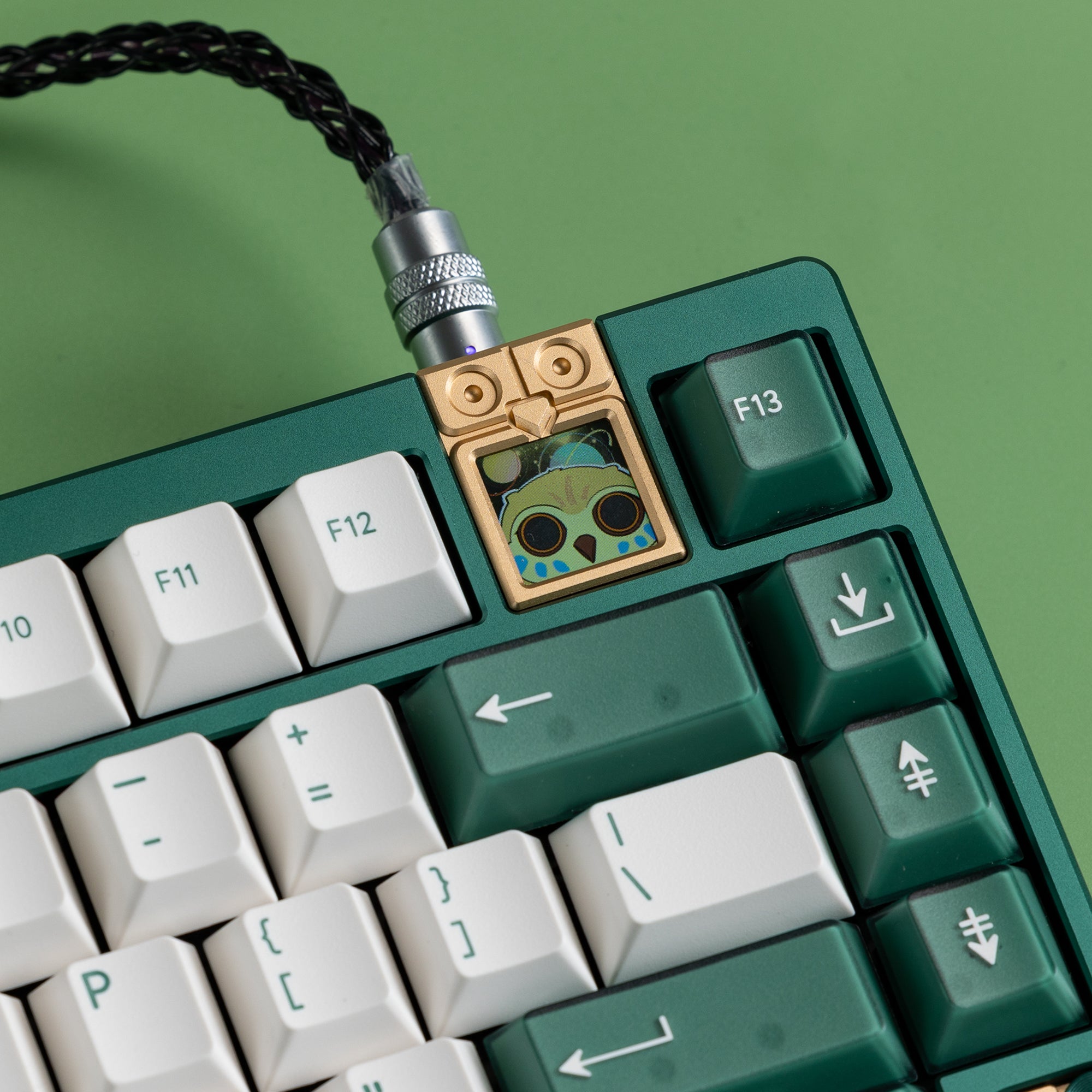 Ready to use Athena 75 with PBTfans Transgreen keyboard image
