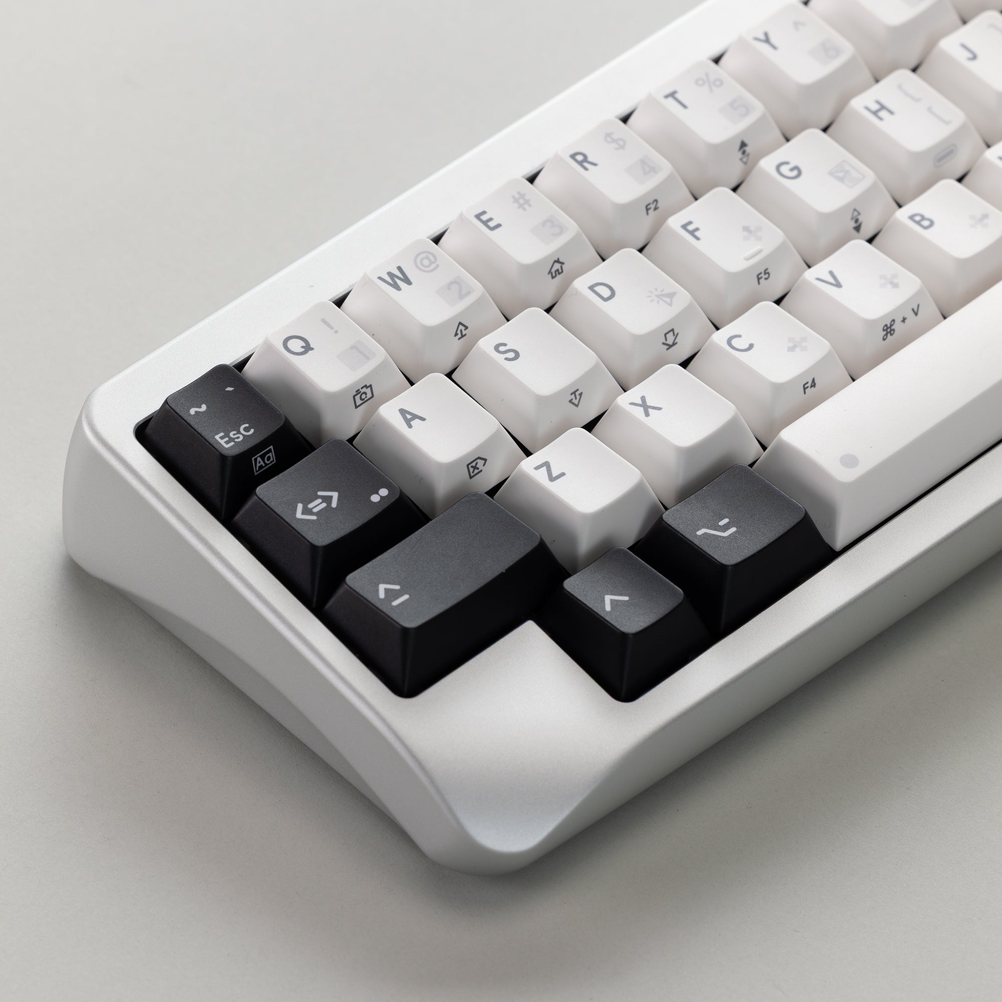 Ready to use Agar mini Dual-mode version with keycaps keyboard image