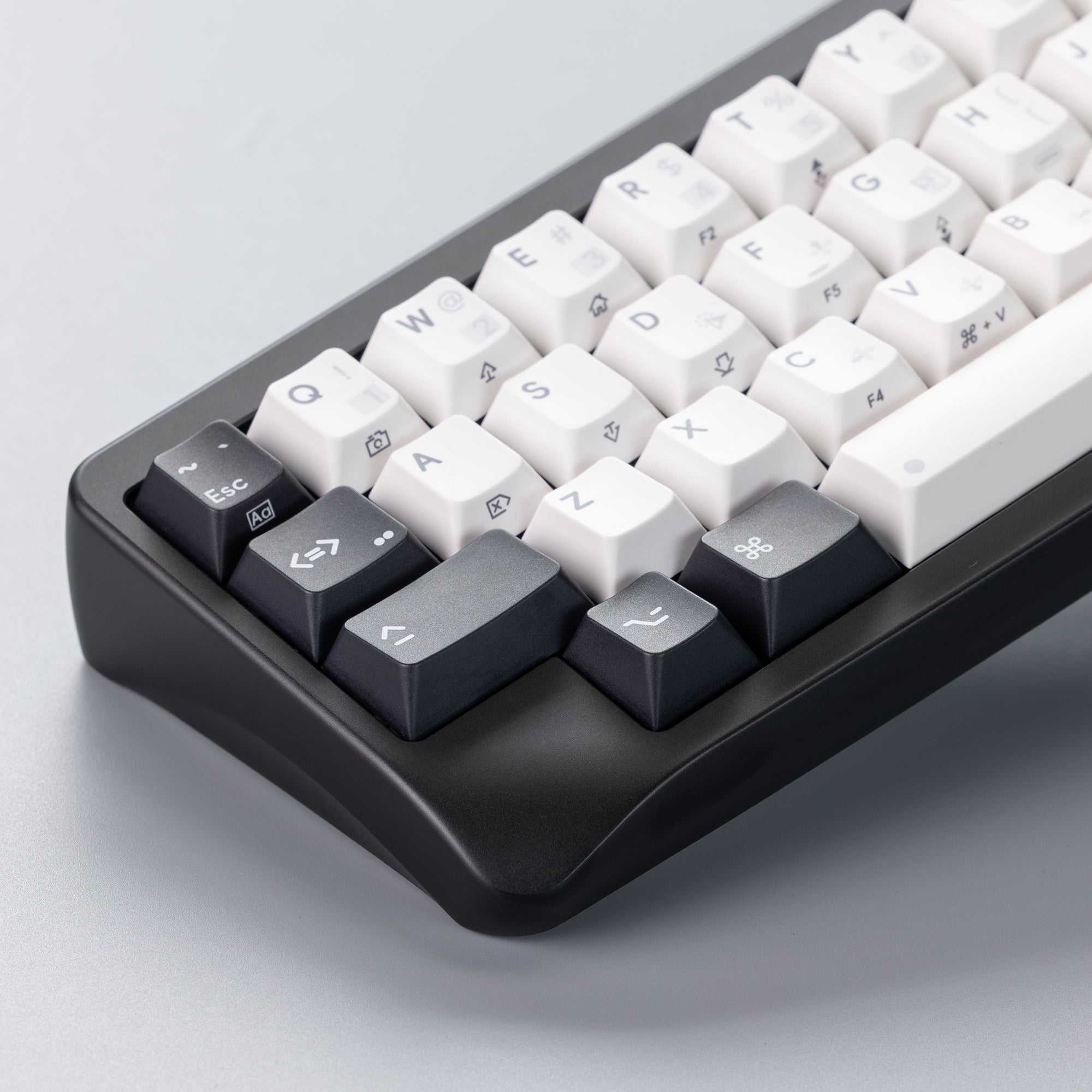 Ready to use Agar mini Dual-mode version with keycaps keyboard image