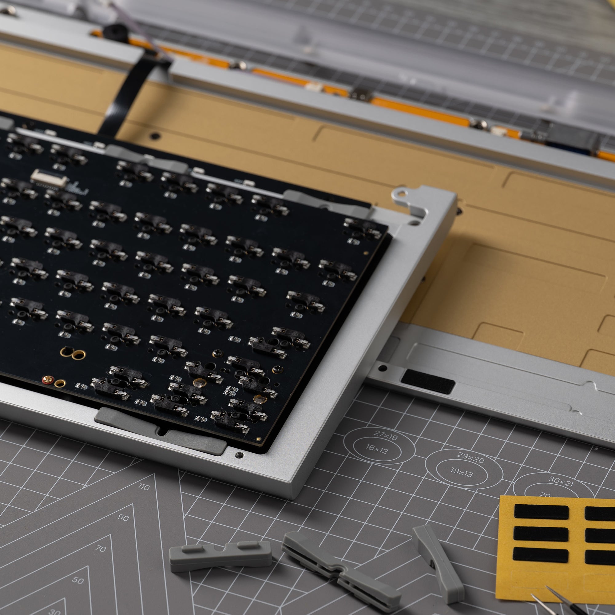 Class 100 keyboard image