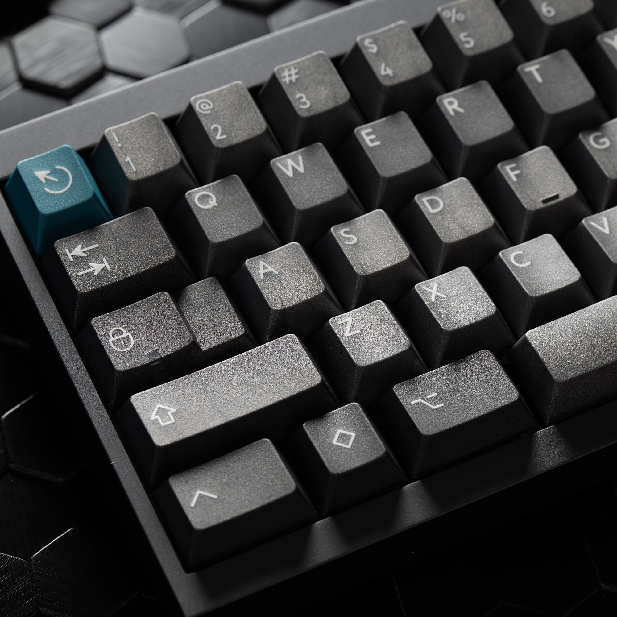 PBTfans Iron Dolch – KBDfans® Mechanical Keyboards Store